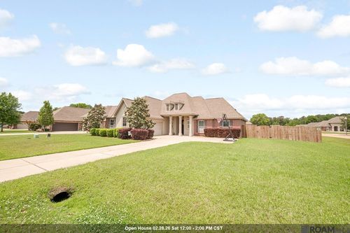 20211 Long Lake Dr, Hammond, LA, 70403-0563 | Card Image