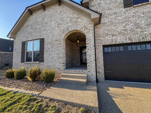 207 Strongpoint Dr, Hendersonville, TN, 37075-4014 | Card Image