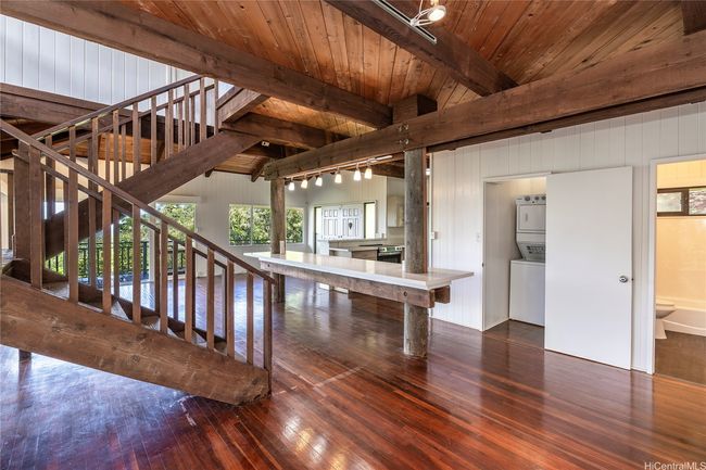main floor | Image 6