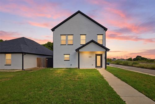 1469 Elmwood Ave, Fort Worth, TX, 76104-5738 | Card Image