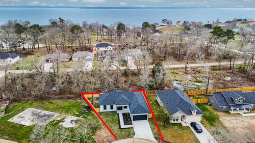 340 Bending Oaks Ln, Livingston, TX, 77351-0918 | Card Image