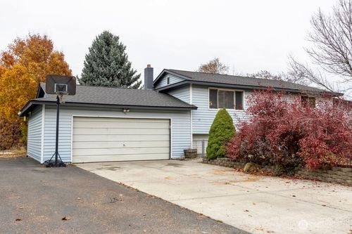 7819 E Mission Ave, Spokane Valley, WA, 99212-2580 | Card Image