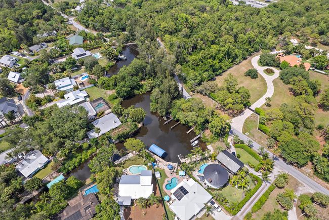 815 Sw Rustic Cir, House other with 3 bedrooms, 2 bathrooms and null parking in Stuart FL | Image 21