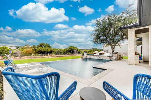 65 Sabinas Ridge Rd, Boerne, TX, 78006-8380 | Card Image