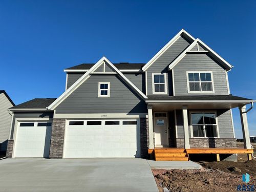 2808 S Copper Creek Ave, Sioux Falls, SD, 57110 | Card Image