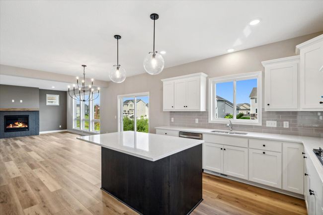OneTenTen Homes Lanigan Isle at Amber Fields Madison Spec - Photo of Similar Home | Image 5