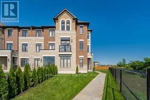 299 Inspire Boulevard Ne, Brampton (Sandringham-Wellington North), ON, L6R4E6 | Card Image