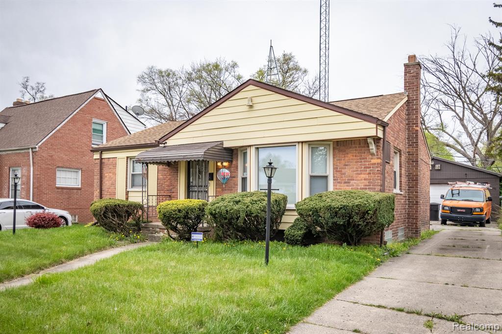 Sorrento St, Detroit, MI 48235