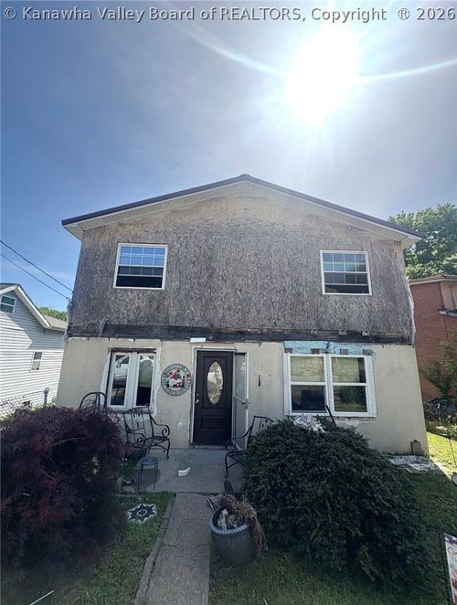 307 Hill St, Saint Albans, WV, 25177-2526 | Card Image