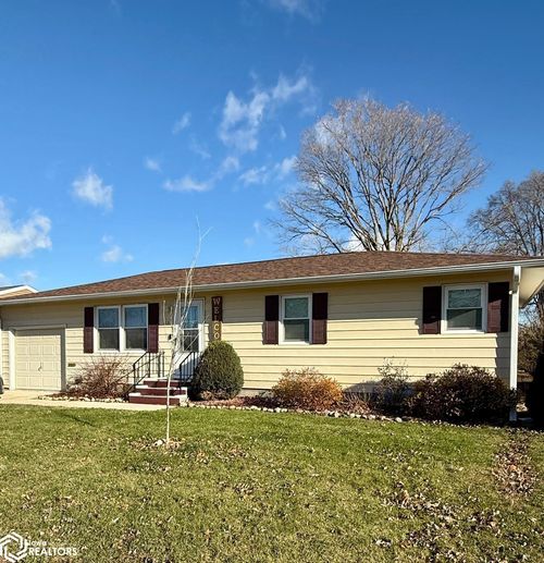 118 Indiana Ave, Iowa Falls, IA, 50126-1725 | Card Image