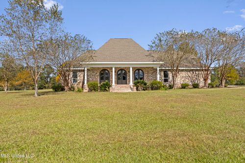 1523 College Ave W, Wiggins, MS, 39577-3007 | Card Image