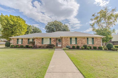 1000 Meriwether Dr, Paragould, AR, 72450-3589 | Card Image