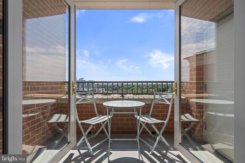 905-11760 Sunrise Valley Dr, RESTON, VA, 20191-1430 | Card Image