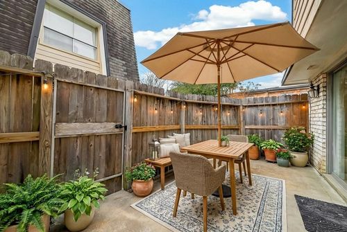 apt-108-1803 Stoney Brook Dr, Houston, TX, 77063-1831 | Card Image