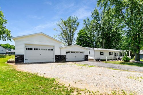 100 Lane 110ab Big Otter Lk, Fremont, IN, 46737-9791 | Card Image