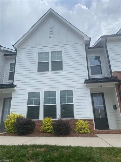 108 N Bridge St, Wilkesboro, NC, 28697-2486 | Card Image
