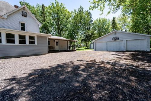 334 E 2nd Ave, Stanley, WI, 54768-1212 | Card Image