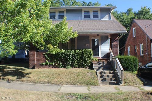 152 E Mill St, Alliance, OH, 44601-5028 | Card Image