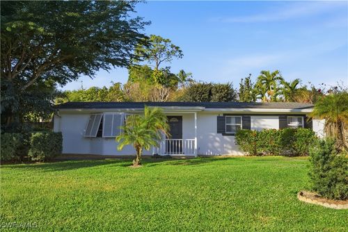 2261 11th St N, Naples, FL, 34103-4825 | Card Image