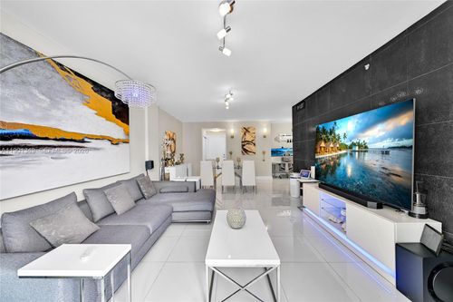 1513-3001 S Ocean Dr, Hollywood, FL, 33019-2875 | Card Image