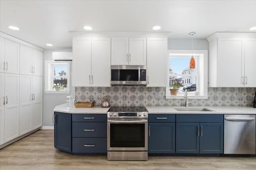 46 Church St, Richford, VT, 05476-1232 | Card Image