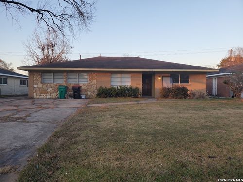 308 Kelly Ln, Baytown, TX, 77521-4214 | Card Image