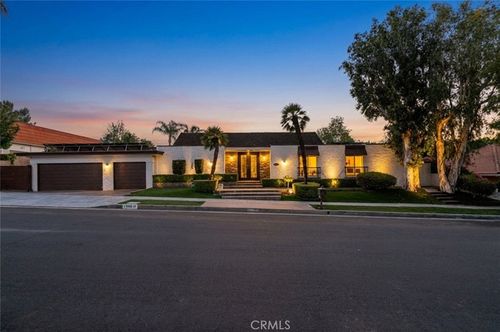 17180 Ballinger St, Northridge, CA, 91325 | Card Image