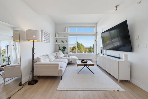 429-15956 86a Ave, Surrey, BC, V4N6N8 | Card Image
