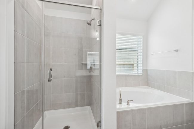 3417 Moraine Lake Dr, House other with 3 bedrooms, 2 bathrooms and 2 parking in Santa Fe TX | Image 4