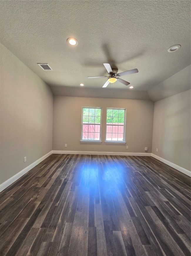 14001 Cimarron Dr, House other with 4 bedrooms, 2 bathrooms and null parking in Balch Springs TX | Image 4