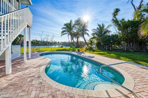3131 Twin Lakes Ln, SANIBEL, FL, 33957-5503 | Card Image