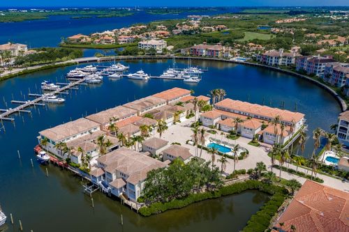 1050 Harbor Island Ln, Vero Beach, FL, 32967-7411 | Card Image