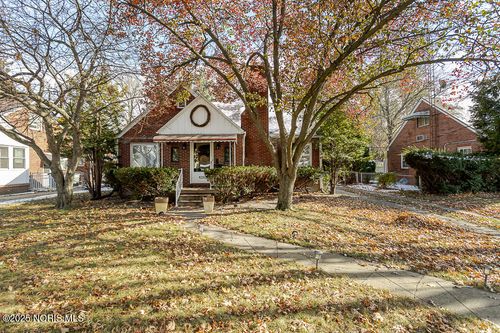 4220 Douglas Rd, Toledo, OH, 43613-3837 | Card Image