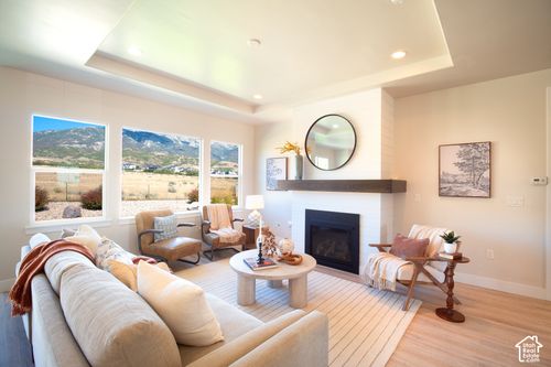 6294 W Sutherland Dr, Highland, UT, 84003-5516 | Card Image