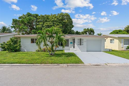 1045 Nw 69th Ave, Margate, FL, 33063-3448 | Card Image