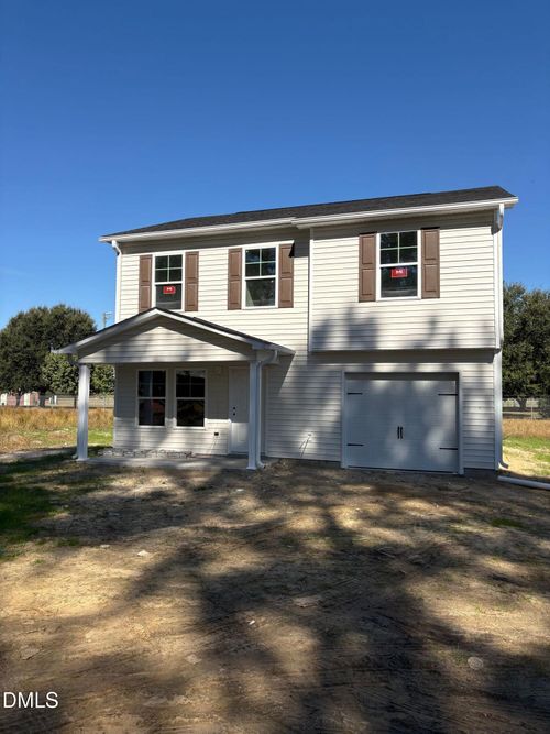 112 W Nelson St, Robersonville, NC, 27871-9768 | Card Image