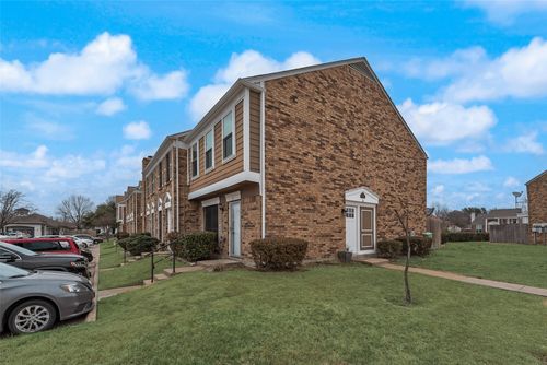 11-713 Lee St, Mesquite, TX, 75149-3261 | Card Image