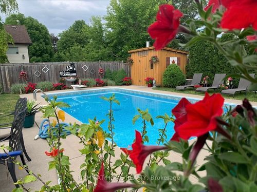 760 Willow Ave, Milton, ON, L9T3E6 | Card Image
