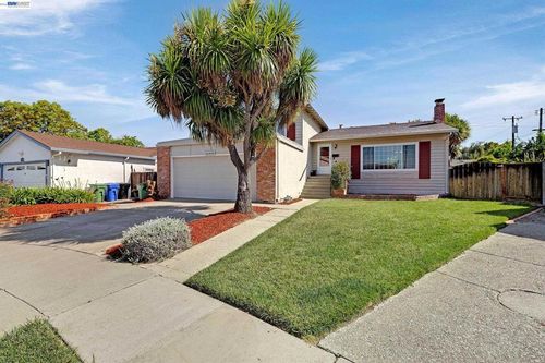 35924 Nicolet Ct, Fremont, CA, 94536-4645 | Card Image