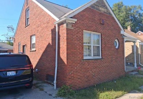 20449 Gallagher St, Detroit, MI, 48234-1659 | Card Image