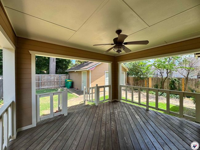 2504 Walnut St, House other with 2 bedrooms, 2 bathrooms and null parking in Texarkana TX | Image 17