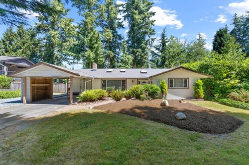 4132 204b St, Langley, BC, V3A1Z8 | Card Image