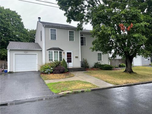 210 Pinecrest Dr, Pawtucket, RI, 02861-1559 | Card Image