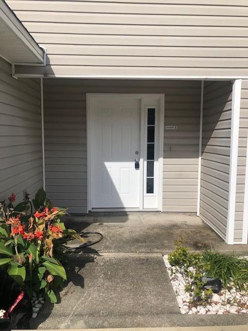 330-16 Woodham Ave, Fort Walton Beach, FL, 32547-2754 | Card Image