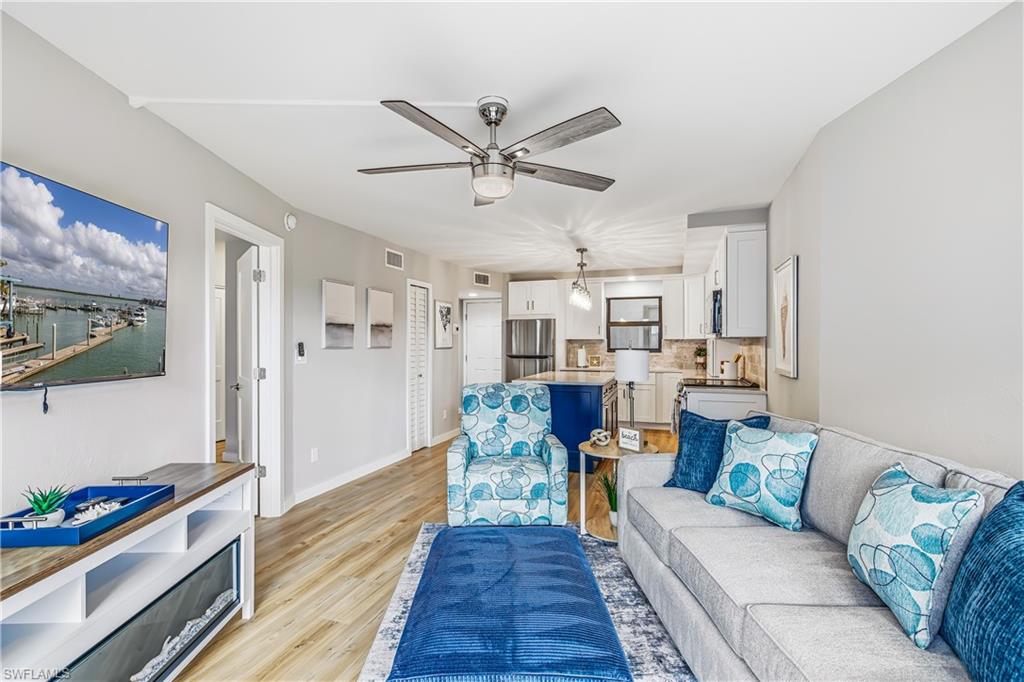 Residential in MARCO ISLAND 3