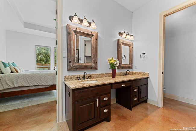 574 Deep Water Dr, House other with 3 bedrooms, 3 bathrooms and null parking in Spring Branch TX | Image 18