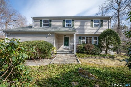 223 Red Fox Rd, Stamford, CT, 06903-4619 | Card Image