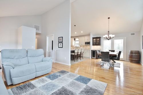 478 Lake Rd, New Windsor, NY, 12553-5937 | Card Image