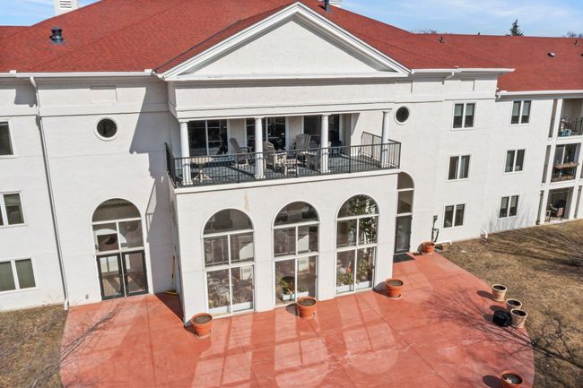 Back patio | Image 41
