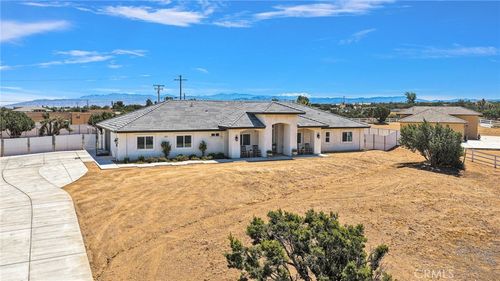 8421 Macron, Oak Hills, CA, 92344 | Card Image